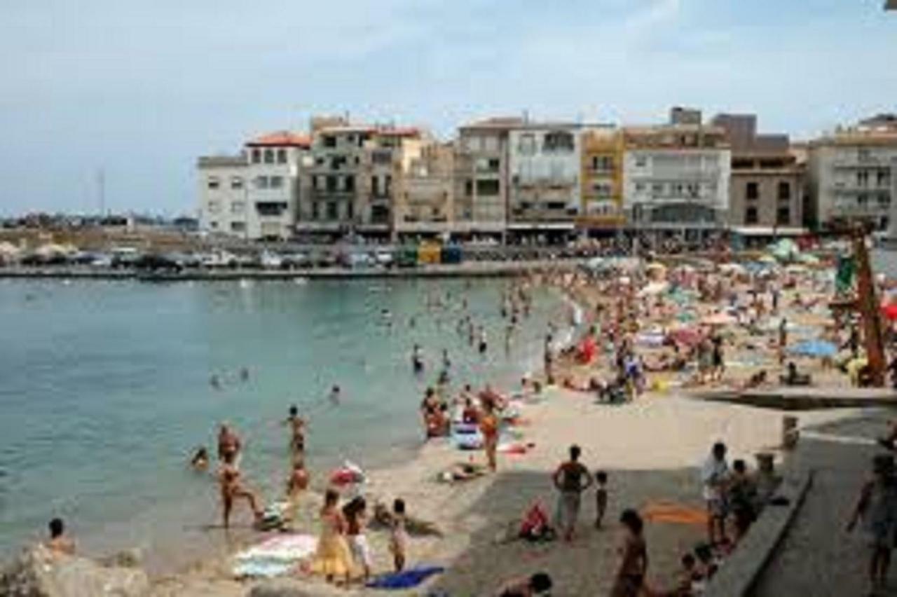 L' Escala Apartamento Delacroix מראה חיצוני תמונה